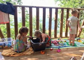 Agriturismo Crose in Piemonte, Italie kinderen spelen Agriturismo Crose 30pluskids