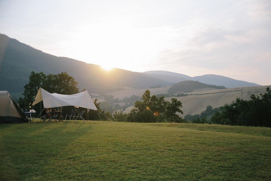 HuisopdeHeuvel  in Le Marche, Italie kampeerplek