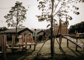 Camping Sempreverde in Le Marche, Italie speeltuin Camping Sempreverde 30pluskids