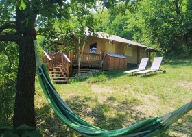 Agriturismo Crose in Spigno Monferrato, Italie Honeylodge_outside Agriturismo Crose 30pluskids