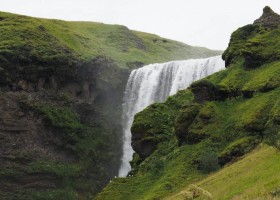 Senja Reizen Avontuurlijke vakantie IJsland met kinderen skogafoss-waterval-ijsland-6 Avontuurlijke vakantie IJsland met kinderen 30pluskids