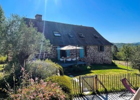 Maison Rouge in de Dordogne Frankrijk terras Domaine Maison Rouge 30pluskids