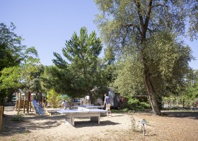 Camping Huttopia Oleron Les Pins ManuReyboz speeltuin Camping Huttopia Oléron Les Pins 30pluskids