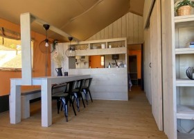 Case Leonori in Le Marche, Italie safaritent keuken - kopie Agriturismo Case Leonori 30pluskids