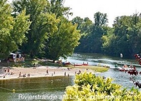 Domaine Bessiere in de Lot-et-Garonne, Frankrijk rivierstrandje aan de Lot Domaine Bessière 30pluskids