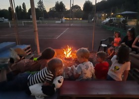 Camping de Salviac Lot et Garonne Frankrijk kinderen avond Camping de Salviac 30pluskids
