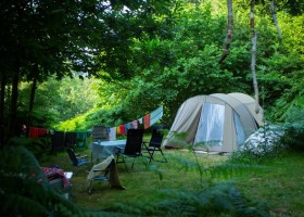 Camping Domaine Le Peyral in Herault Zuid-Frankrijk kampeerplek Le Peyral Camping Domaine le Peyral 30pluskids
