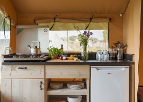 Laguna Beach Family Camps Öland, Zweden Keuken Lodge Laguna Beach Family Camps Öland 30pluskids