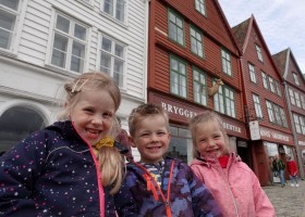 Senja Reizen Noorwegen met kinderen kinderen-bergen-noorwegen Noorwegen met kinderen 30pluskids