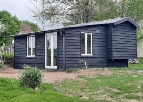 Le Petit Montperroux in de Bourgogne Frankrijk chalet Camping Le Petit Montperroux 30pluskids