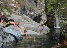 Nido Aguila Blanca in Andalusie, Spanje zwemmen Nido Aguila Blanca 30pluskids