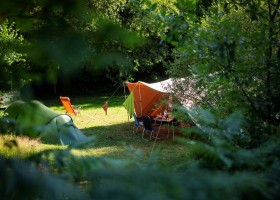 Camping Domaine Le Peyral in Herault Zuid-Frankrijk kampeerplek Camping Domaine le Peyral 30pluskids