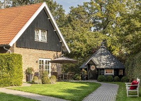 t Borghuis in Twente, Nederland De Regenboog - rondom het huis 8 't Borghuis luxe vakantiehuizen 30pluskids
