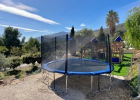 Finca Vellie in Benissa, Spanje speeltuin 2 Finca Vellie 30pluskids