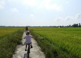 Travelnauts Vietnam kinderen fietsen Travelnauts rondreis Vietnam 30pluskids