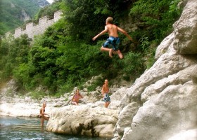 Casa Tartufo in Le Marche, Italie rotsspringen Casa Tartufo 30pluskids