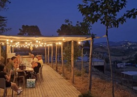 Agriturismo Il Masso in Le Marche Italie table d'hotes avond Agriturismo Camping Il Masso 30pluskids