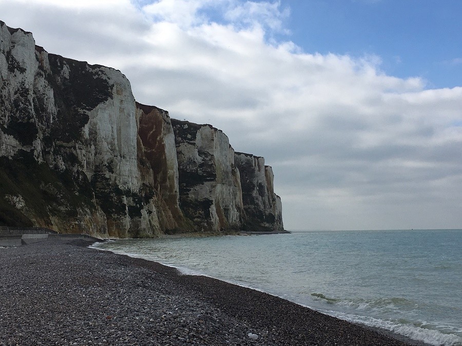 BLOG Chateau des Lys in de baai van de Somme krijtrotsen bij Le Treport