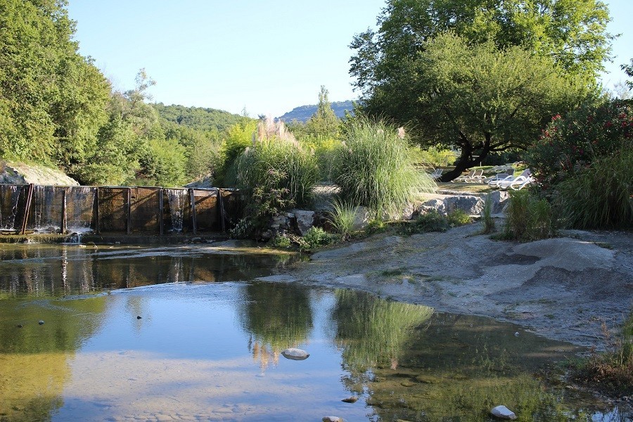 Blog Greencamp Camping les Arches in Frankrijk riviertje