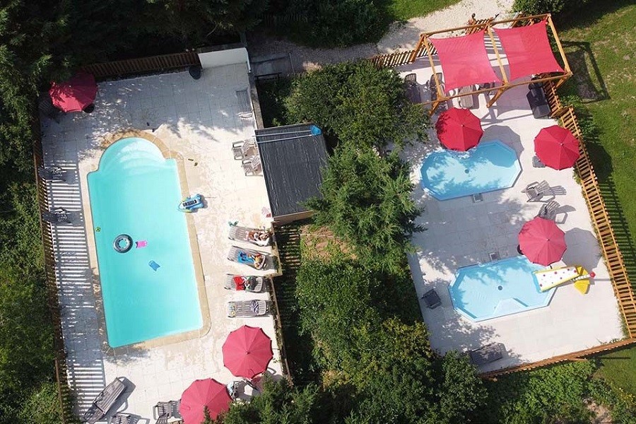 Camping Vallee de Lignac in Lignac, Frankrijk zwembaden