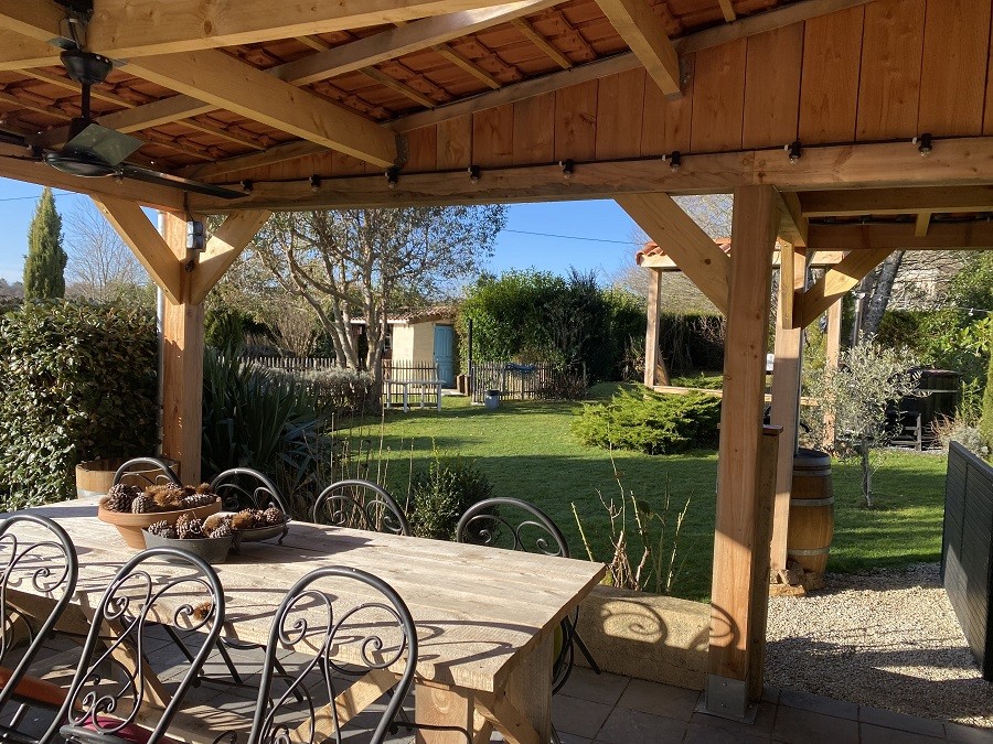 Domaine de Pamadera in de Dordogne, Frankrijk gezellig terras