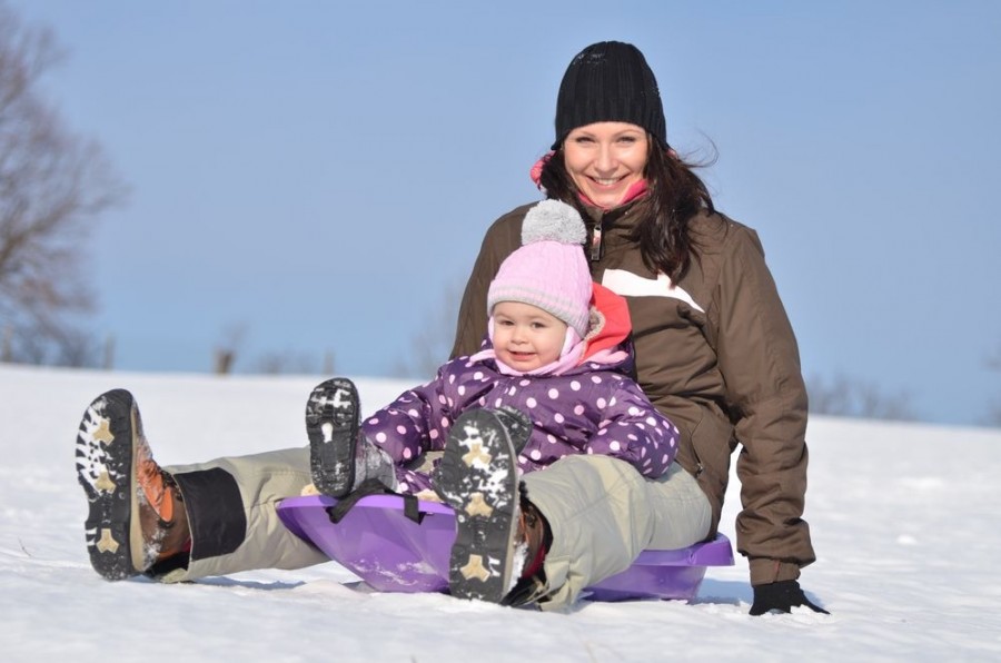 KidsGo Met z'n 2-en op de slee.jpg