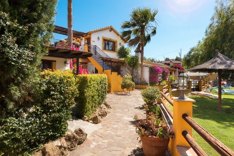 La Casita Vakantiehuizen La Granja di Antonio glamping yurt park