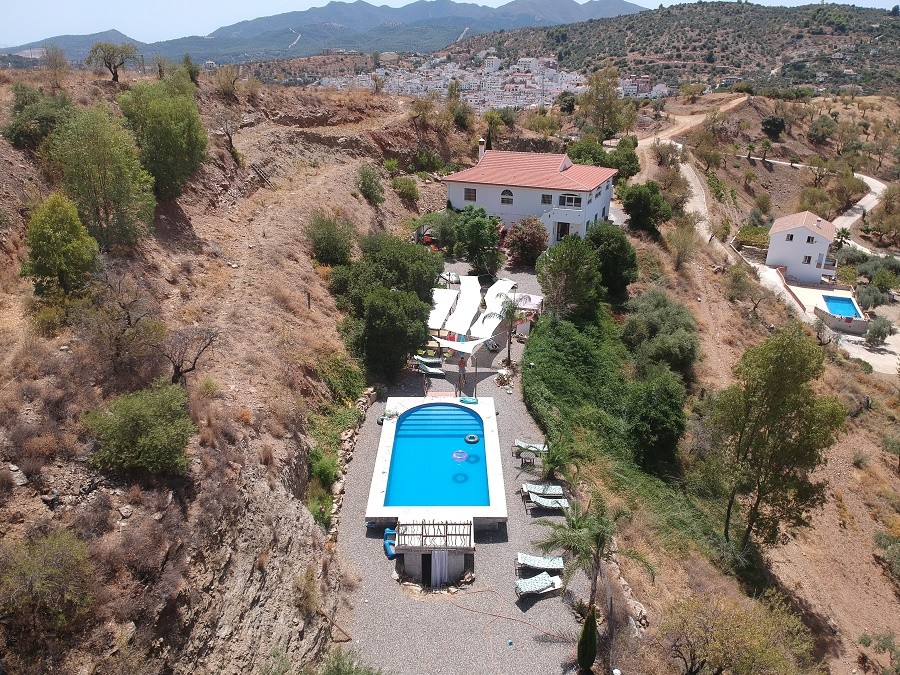 Nido Aguila Blanca in Guaro, Spanje zwembad