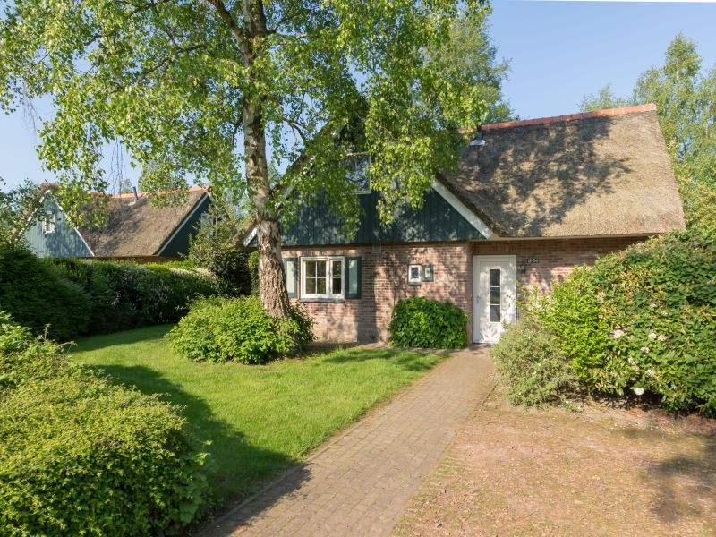 Villapark De Weerribben in Paaslo, Nederland huisje